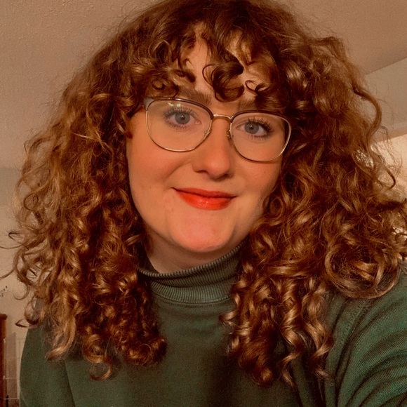 Meet your Posher, Lauren - Picture 1 of 2